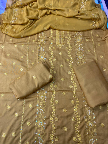 Bareeze- Karandi 3 Pcs Embroidered Unstitched Suit