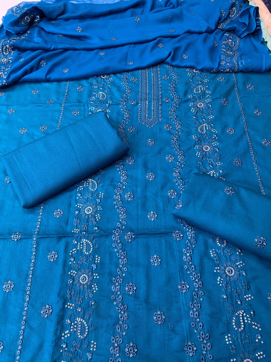 Bareeze- Karandi 3 Pcs Embroidered Unstitched Suit