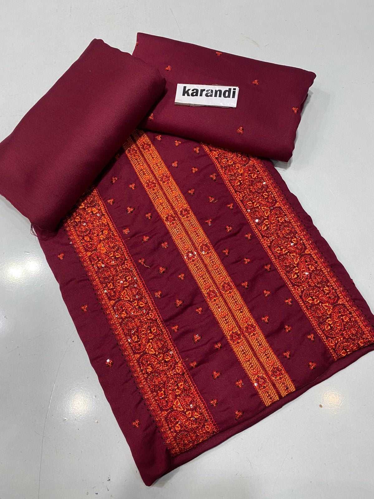 Bareeze karandi 2-Pcs Embroidered Outfit winter Elegance.