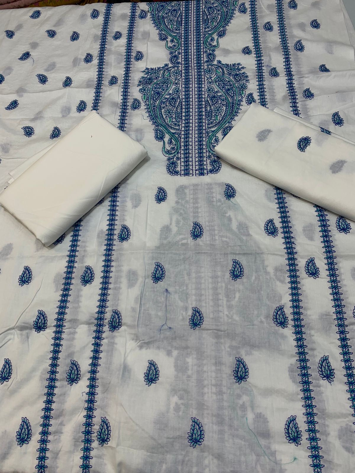 Embroidered - Lawn 2 Pcs   Unstitched Shirt and Trouser