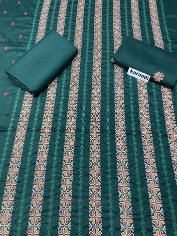 Bareeze karandi 2-Pcs Embroidered Outfit winter Elegance.