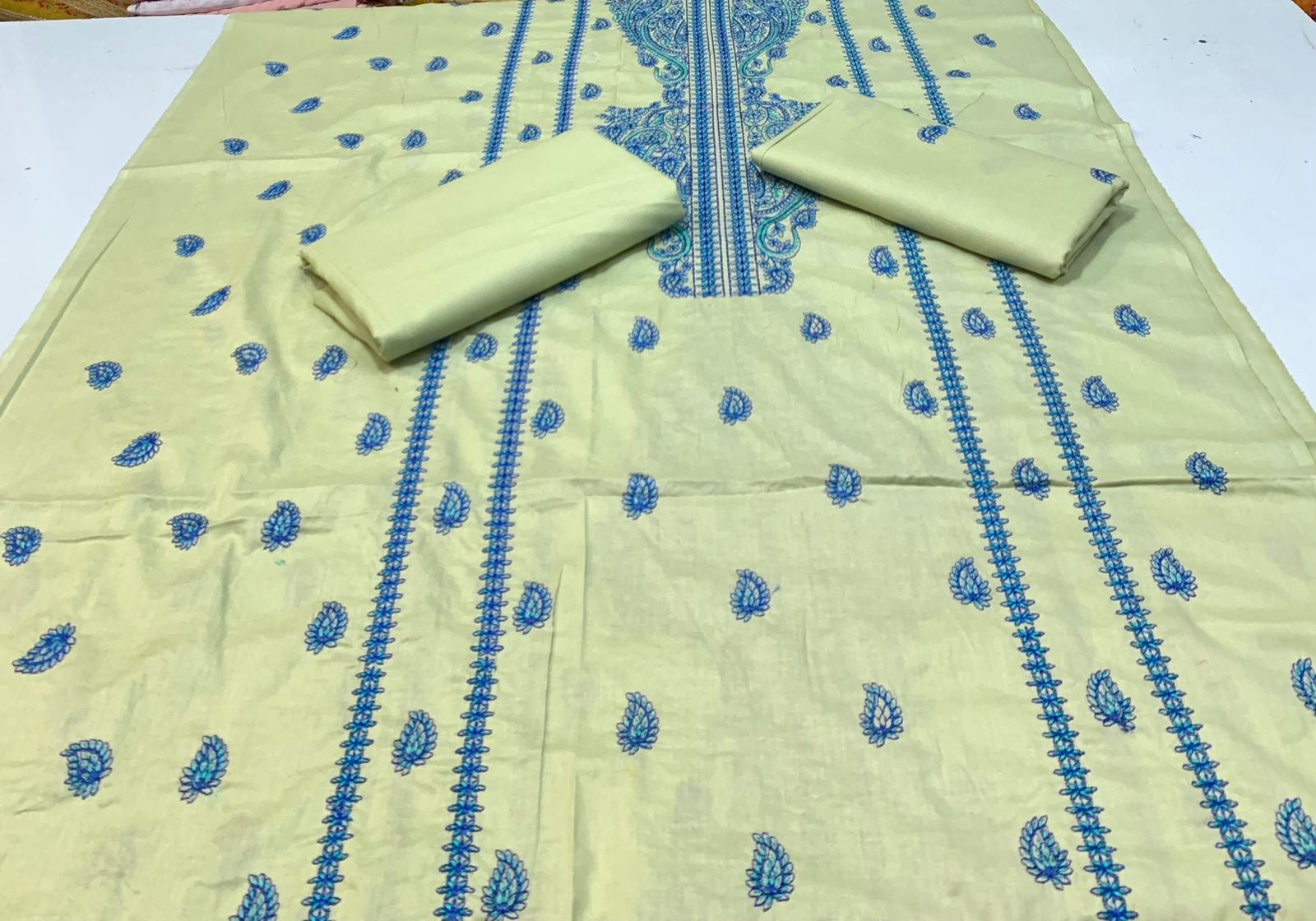 Embroidered - Lawn 2 Pcs   Unstitched Shirt and Trouser