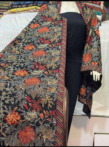 Bareeze - Karandi 3 Pcs     Heavy Embroidered Shawl with Plain Suit.