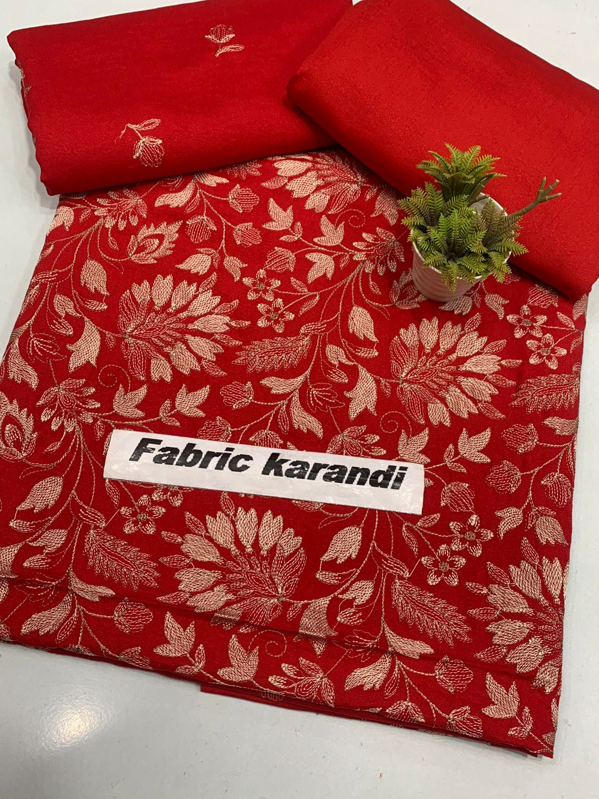 Bareeze karandi 2-Piece Embroidered karandi Outfit: winter Elegance Latest Fashion